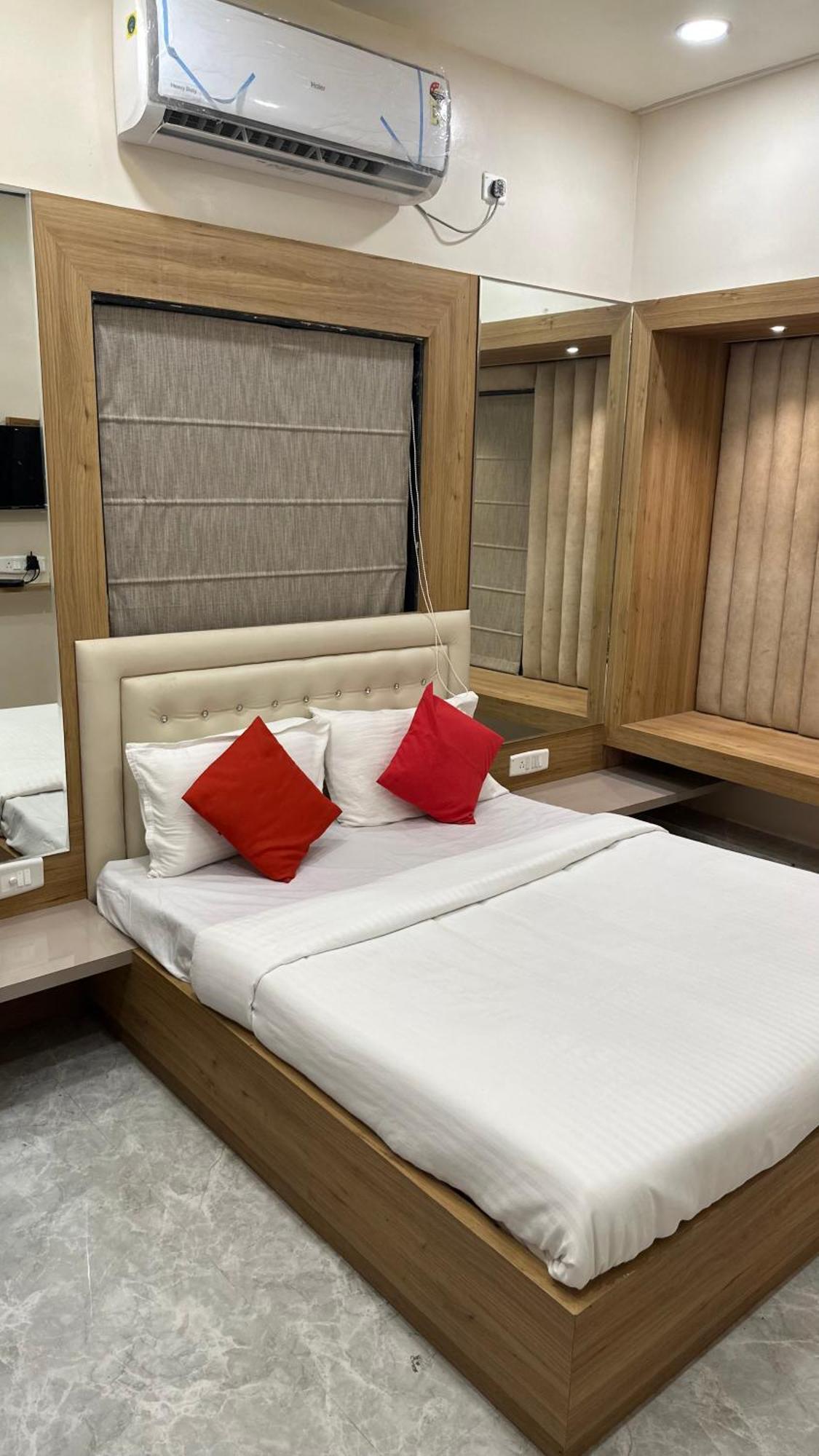 Soho House By Jayshrea Hotel Chandrapur Eksteriør billede
