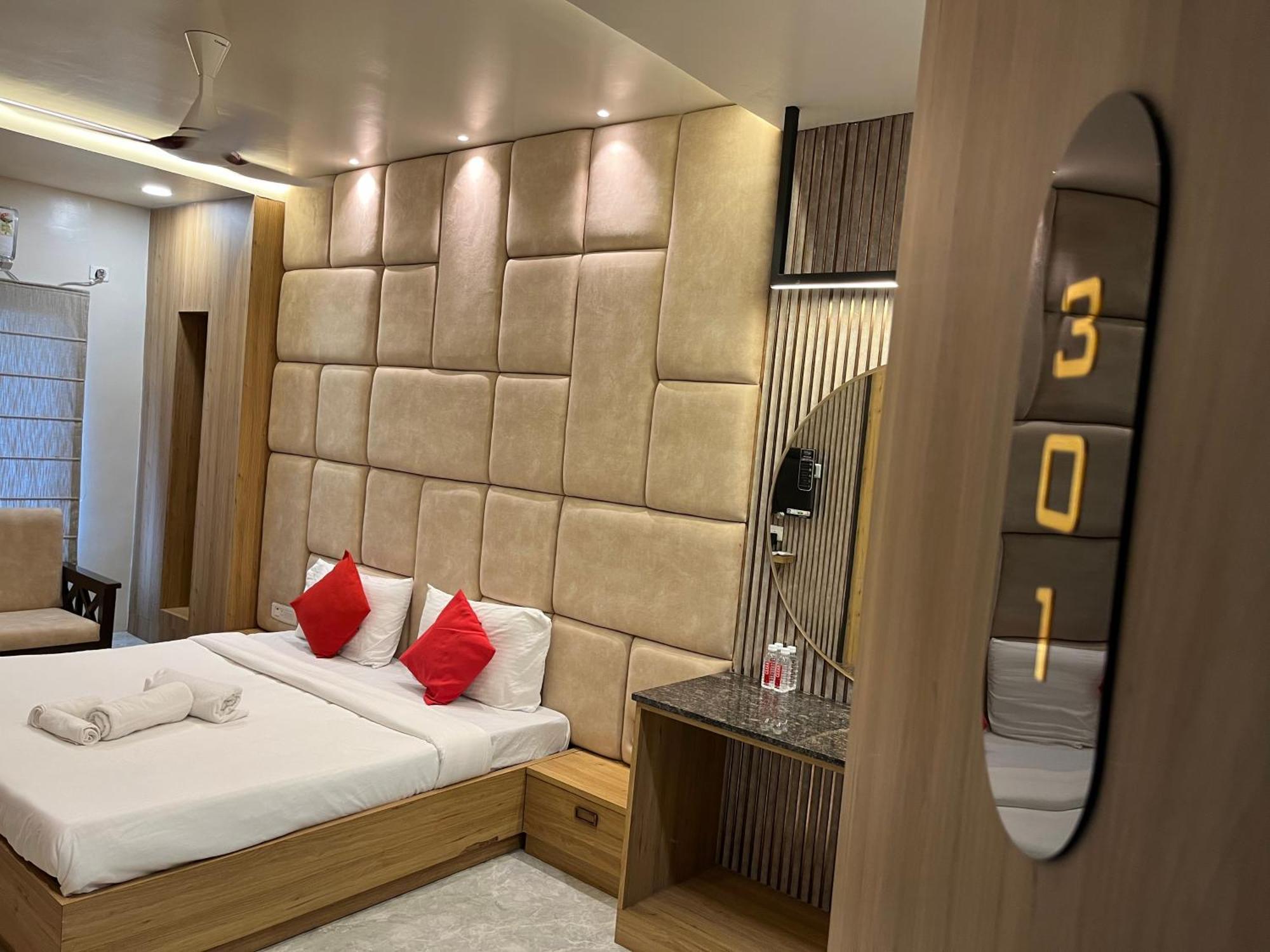 Soho House By Jayshrea Hotel Chandrapur Eksteriør billede
